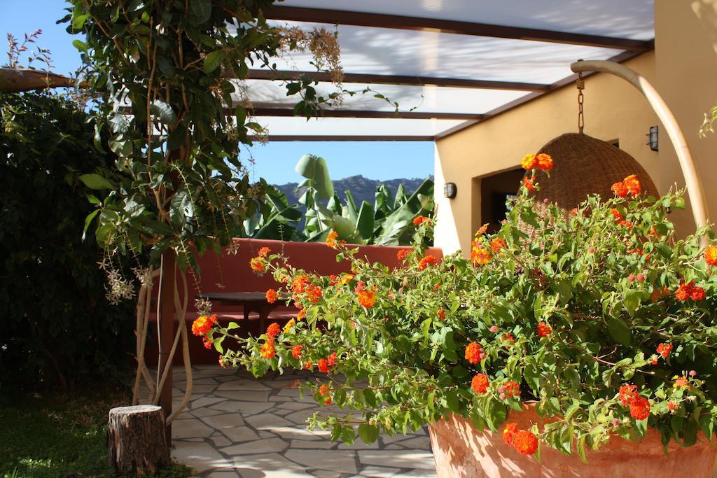 Apartamentos Finca La Cruz Tazacorte Luaran gambar