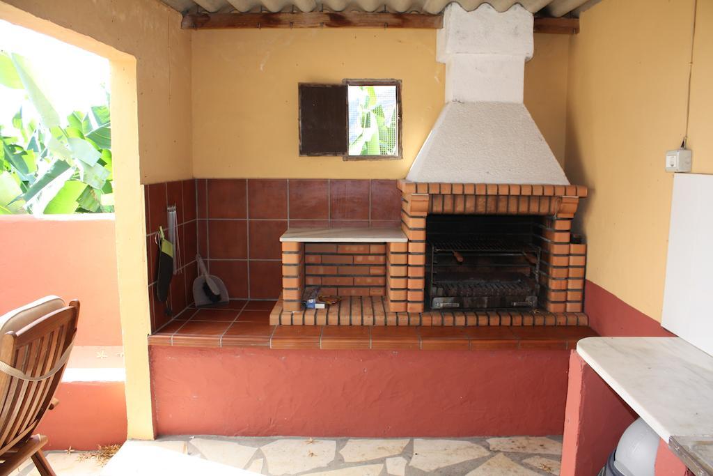 Apartamentos Finca La Cruz Tazacorte Luaran gambar