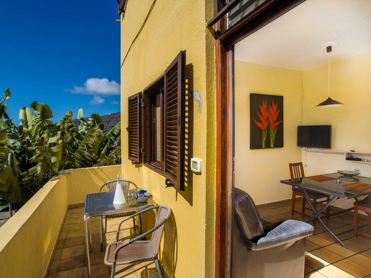 Apartamentos Finca La Cruz Tazacorte Luaran gambar