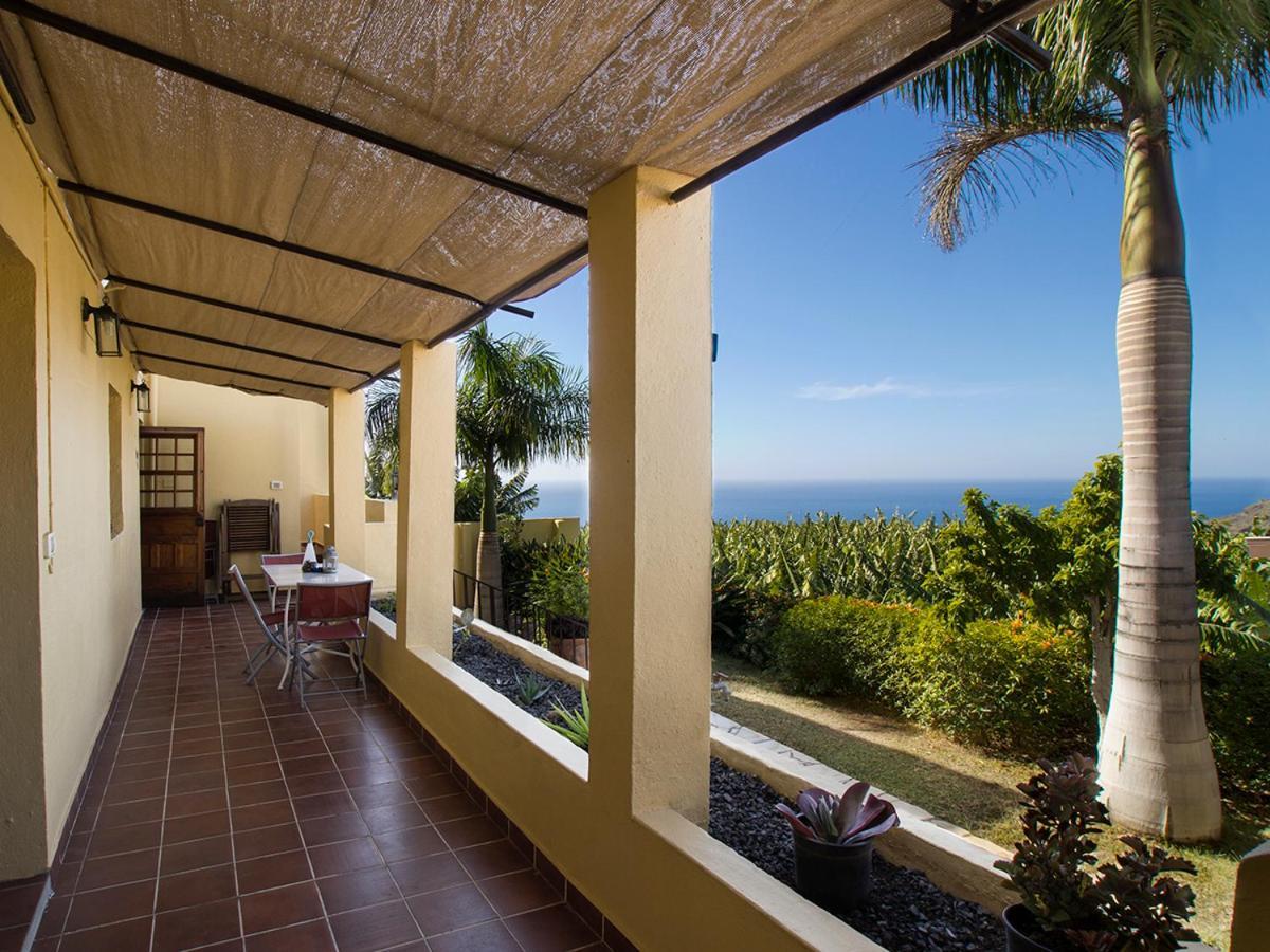 Apartamentos Finca La Cruz Tazacorte Luaran gambar
